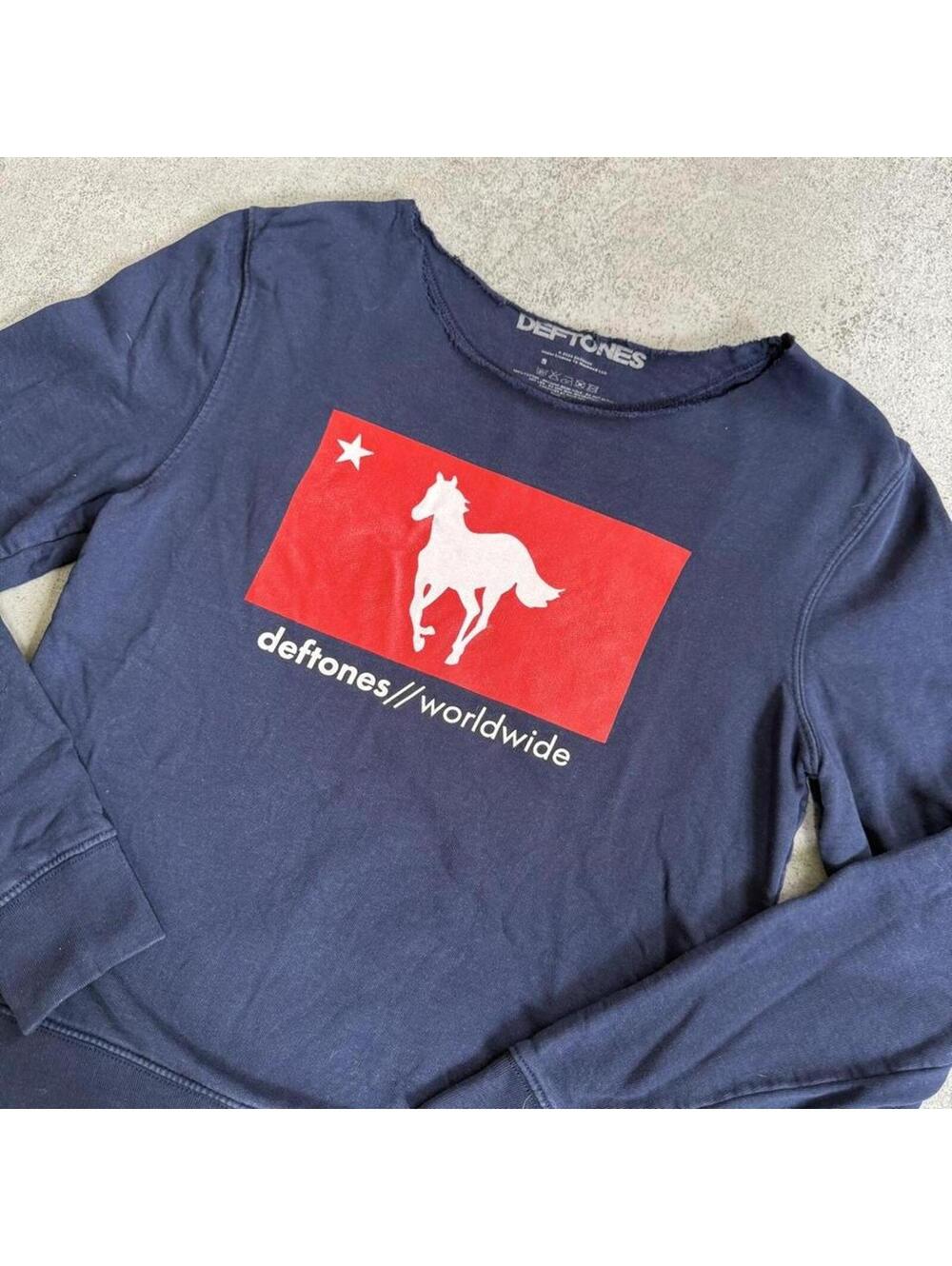 Deftones White Pony Worldwide Tour Rock Band Punk Crewneck Sweatshirt - Picture 2 of 6